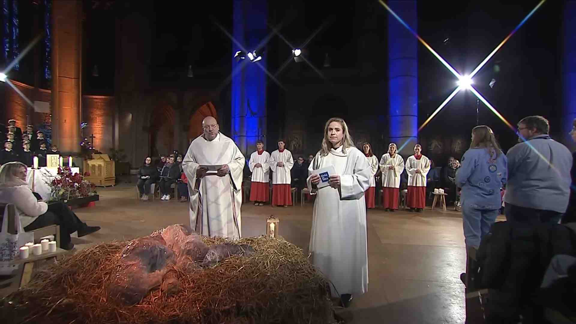 A Stoccarda succede che anche la messa di Natale si piega alle esigenze della regia