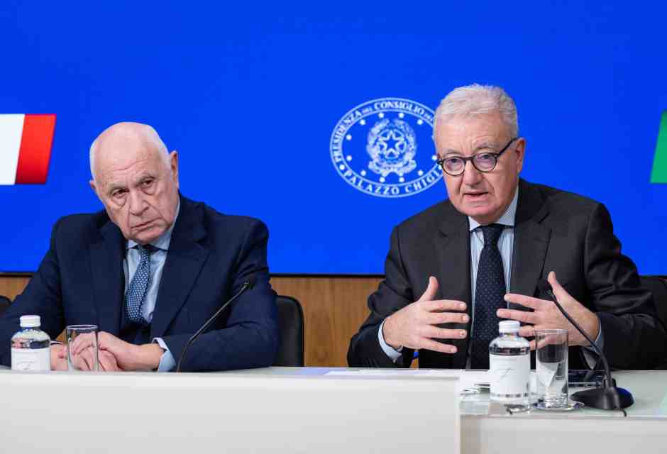 Mantovano su Crans-Montana: "L'Italia si costituirà parte civile. Chiediamo anche alla Commissione Ue di farlo"