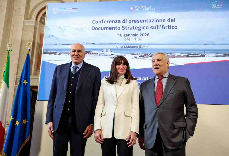 Cosa prevede la strategia dell'Italia sull'Artico. Meloni: "Quadrante strategico per Nato e Unione europea"