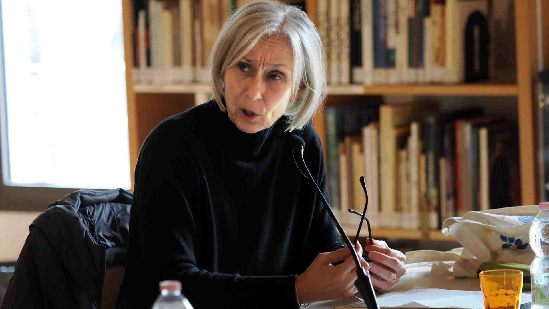 Una cultura letteraria non sta in piedi senza scrittori che siano intellettuali