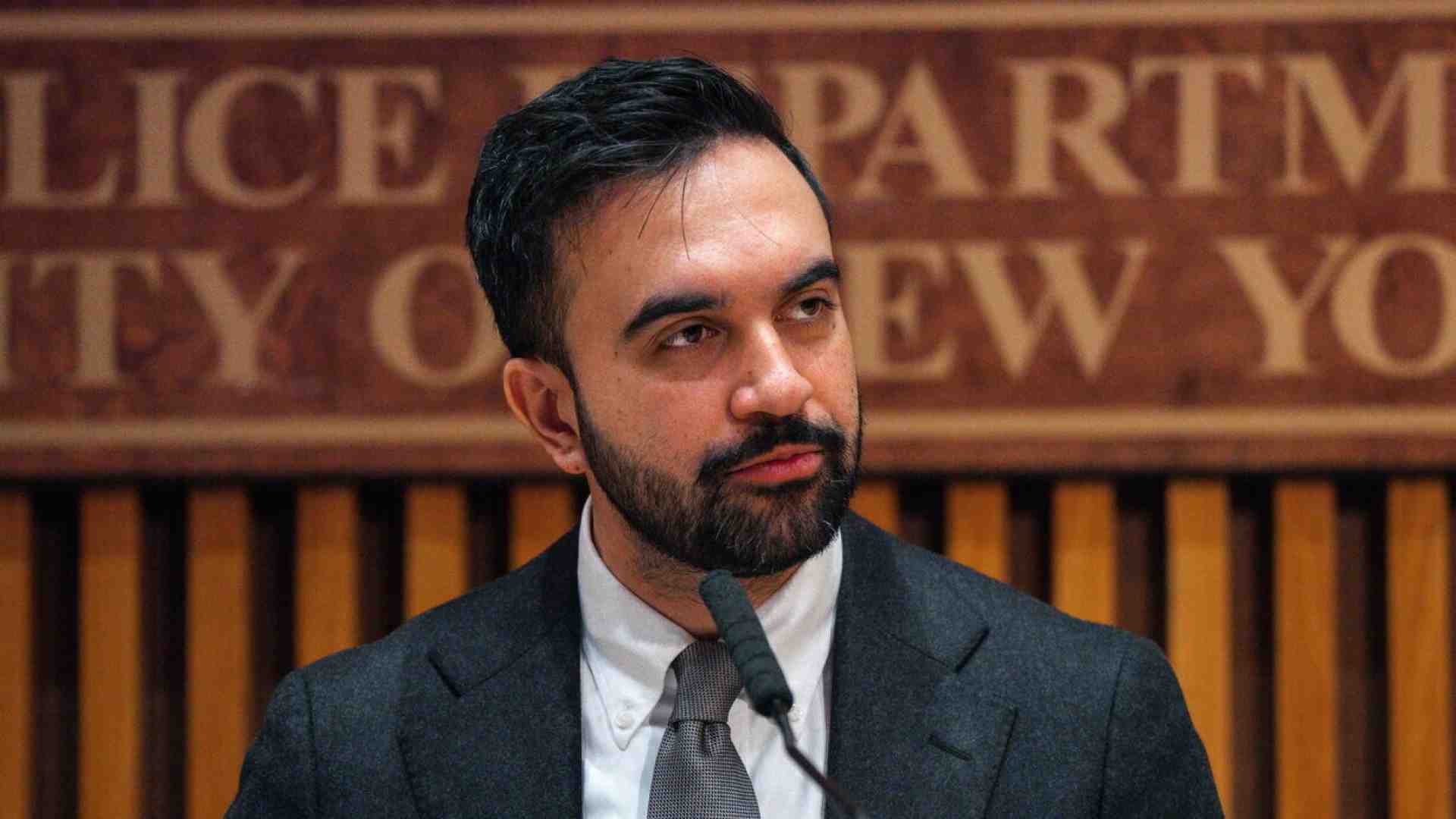 Detassare, semplificare: Milei e Mamdani, convergenze parallele