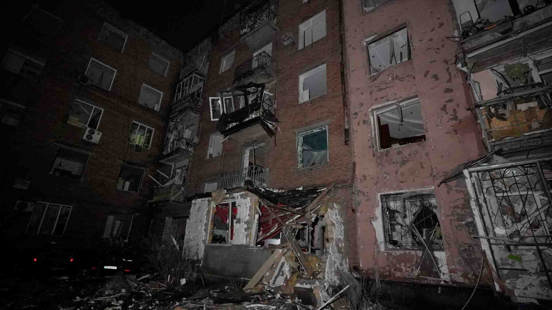 Ricominciare a pregare in quest’ora buia. Lettera da un silenzio