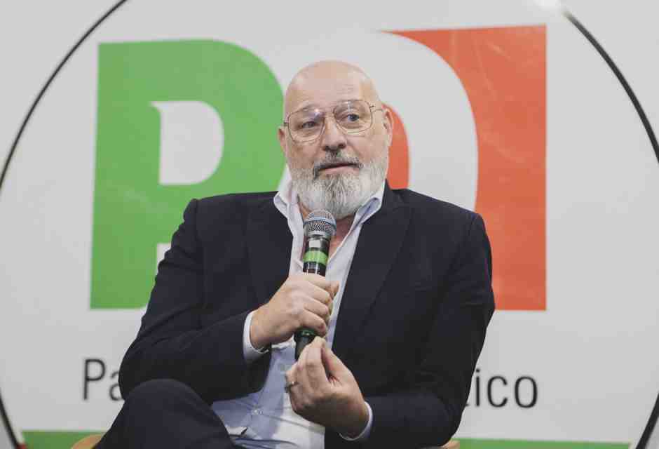 Bonaccini 'o sarracino. Una riunione a Napoli con Salis e contro Guerini