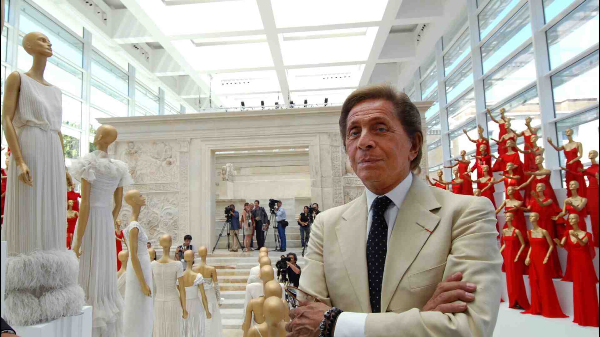 Vita da Valentino. Che cosa ci dice la storia di un mito sulla parabola dei brand destinati a non durare