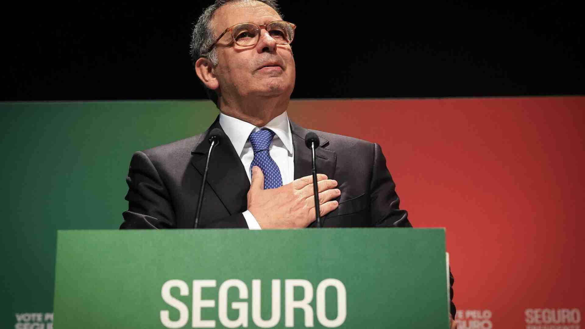 In Portogallo il ritorno del socialista Seguro sorprende tutti. Ma per vincere serviranno i voti dei liberali