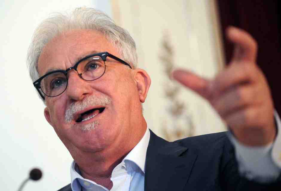 Landini in piazza per Maduro ma non per l'Iran: "È rozzo, non vede le sfumature. La Cgil cambi", dice Bonanni