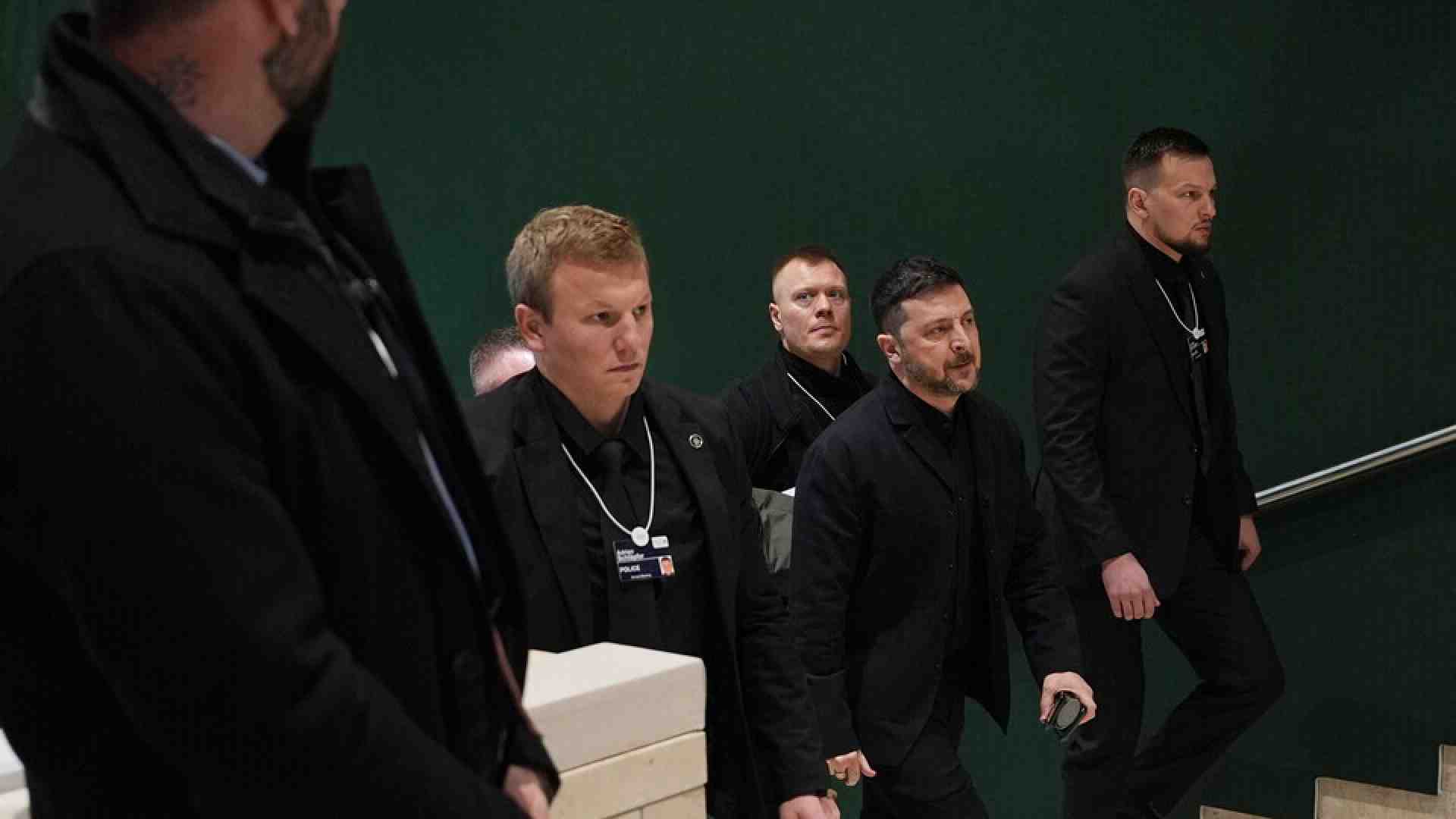 Zelensky europeissimo smonta le illusioni sul vecchio mondo e grida: “L’Europa unita è invincibile”