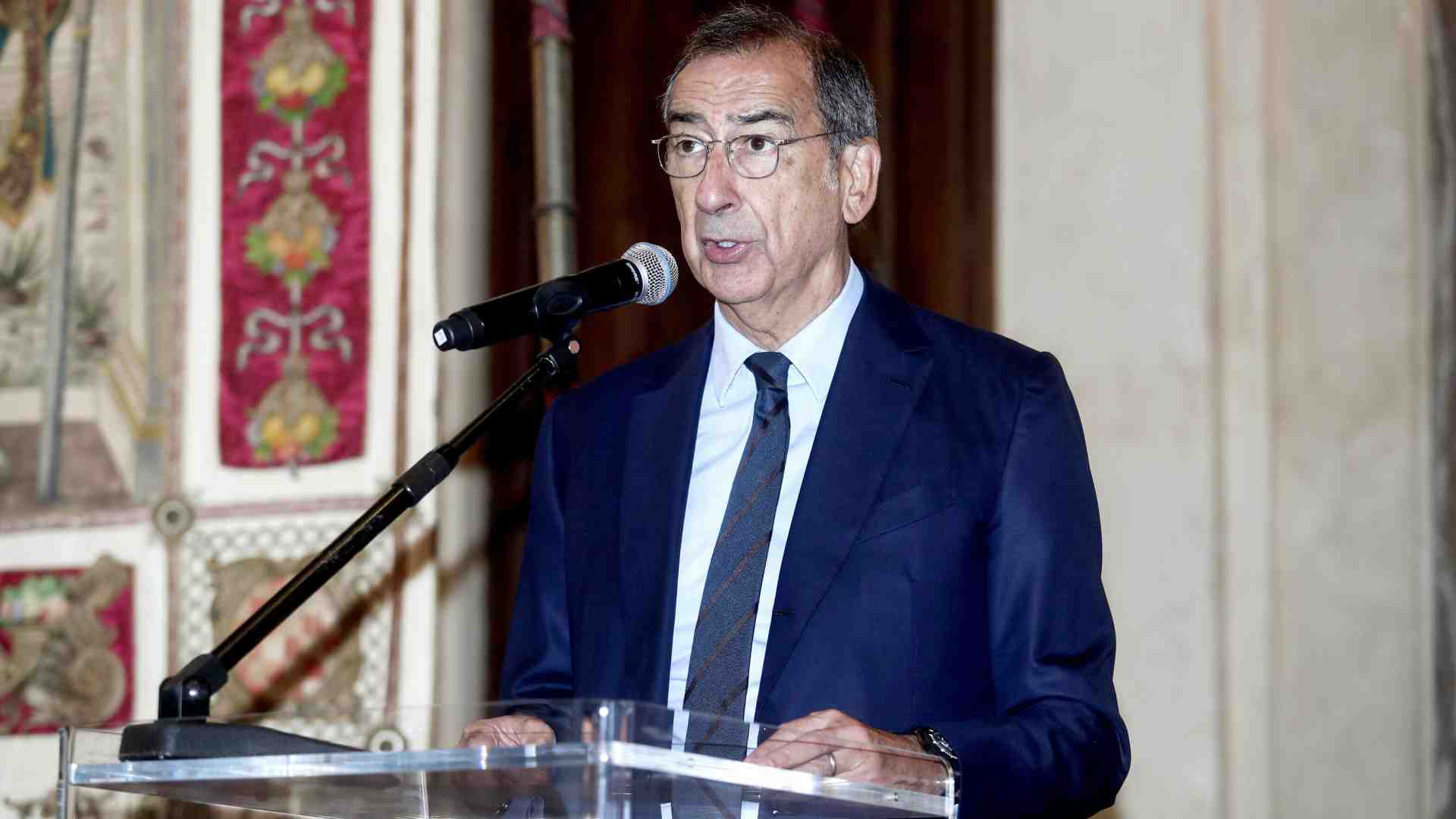 Arriva un rimpastino che scontenta tutti. E, chissà perché, un nuovo assessore