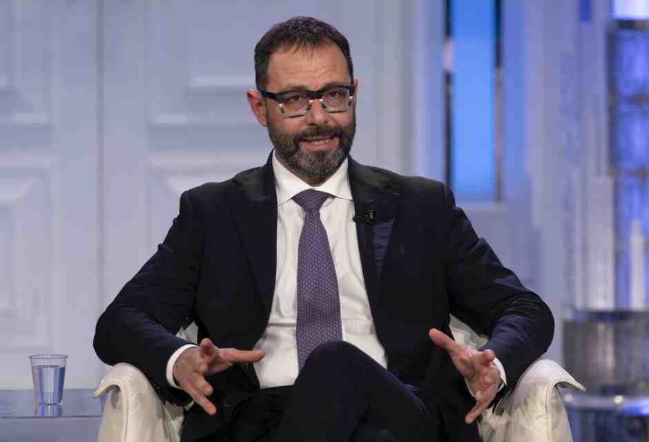 Le opposizioni vanno da La Russa per chiedere lo sblocco della Vigilanza Rai. Patuanelli (M5s): "Situazione inaccettabile"