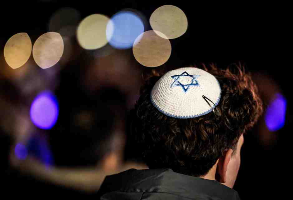 “Cibo sionista”: in Europa stanno chiudendo i ristoranti ebraici e israeliani