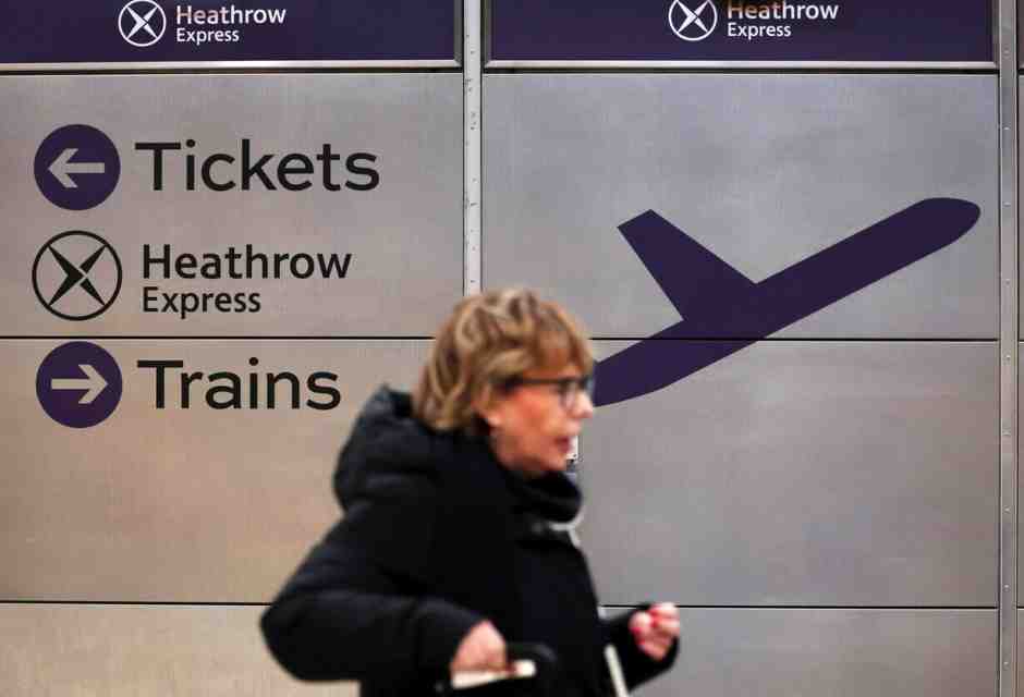 In Inghilterra si paga anche per salutare un caro all'aeroporto