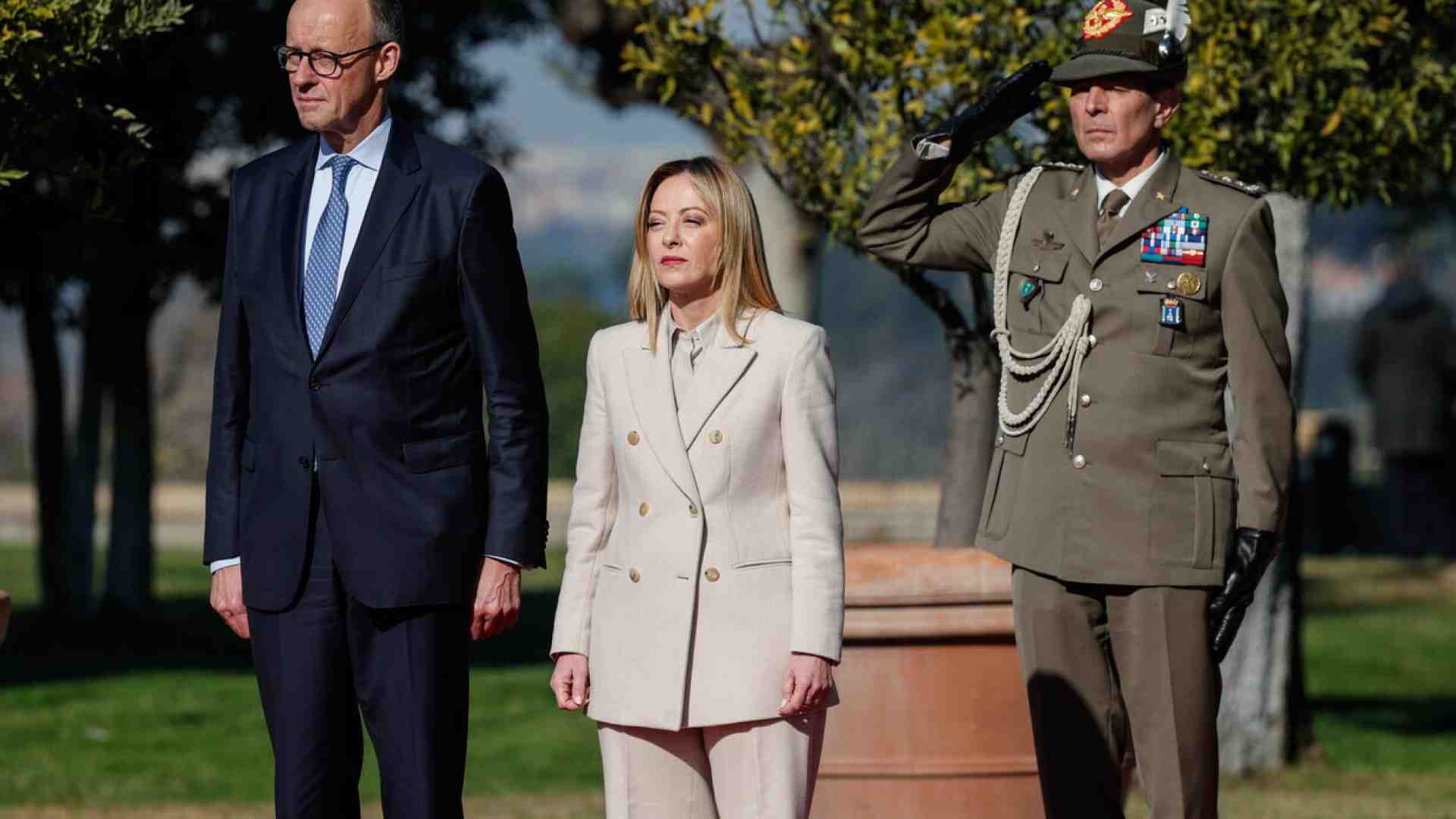 Meloni e Merz a Villa Pamphili: "Italia e Germania più vicine che mai"