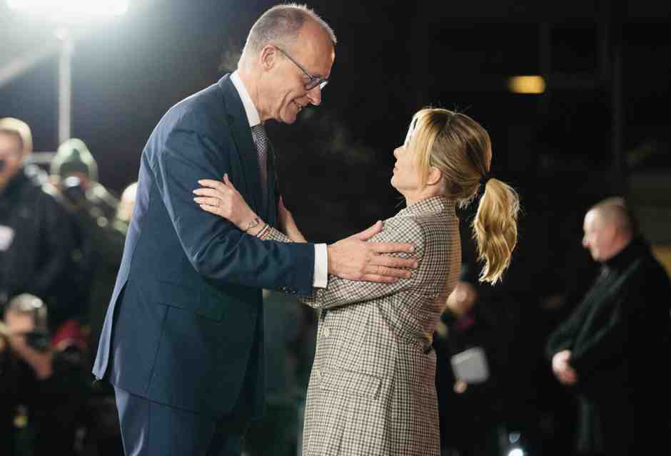 Meloni triangola con Merz per aiutare le imprese in Ue, ma si dimentica di come aiutarle in Italia