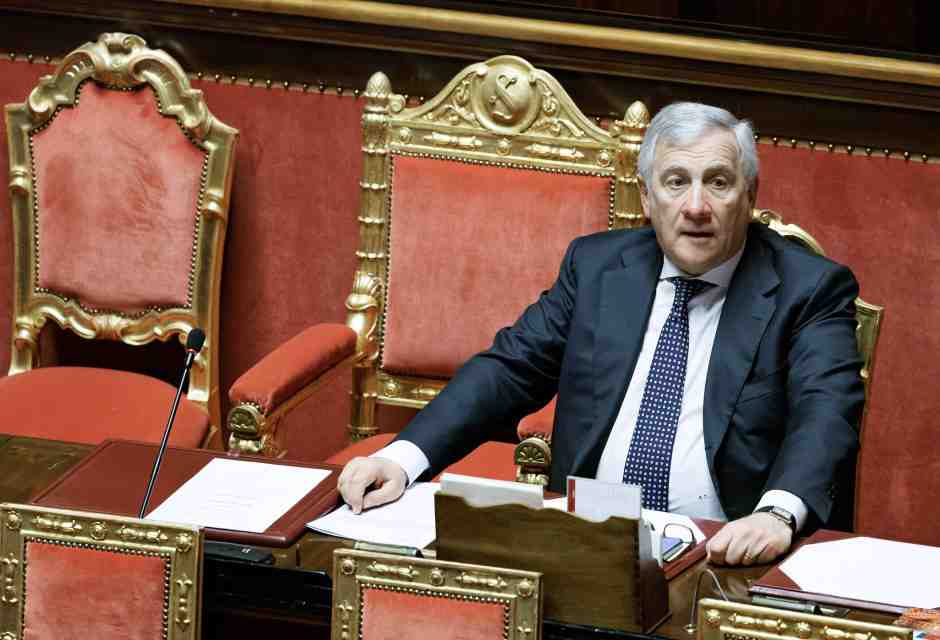 Gli spinaci di Tajani: si oppone al board di Gaza, è contro Salvini, si blinda in FI, anti Occhiuto. L'idea di congresso anticipato