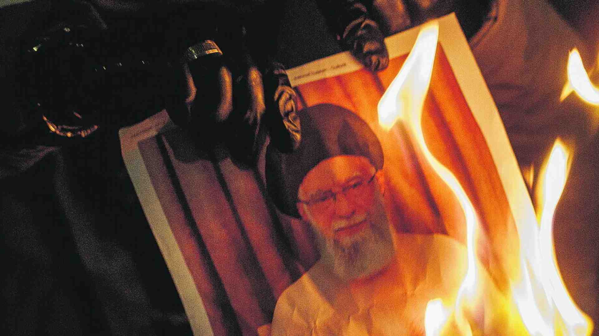 Mille notti di grida e rabbia a Teheran. La mattanza al buio di oggi e quel venerdì nero in piazza Jaleh