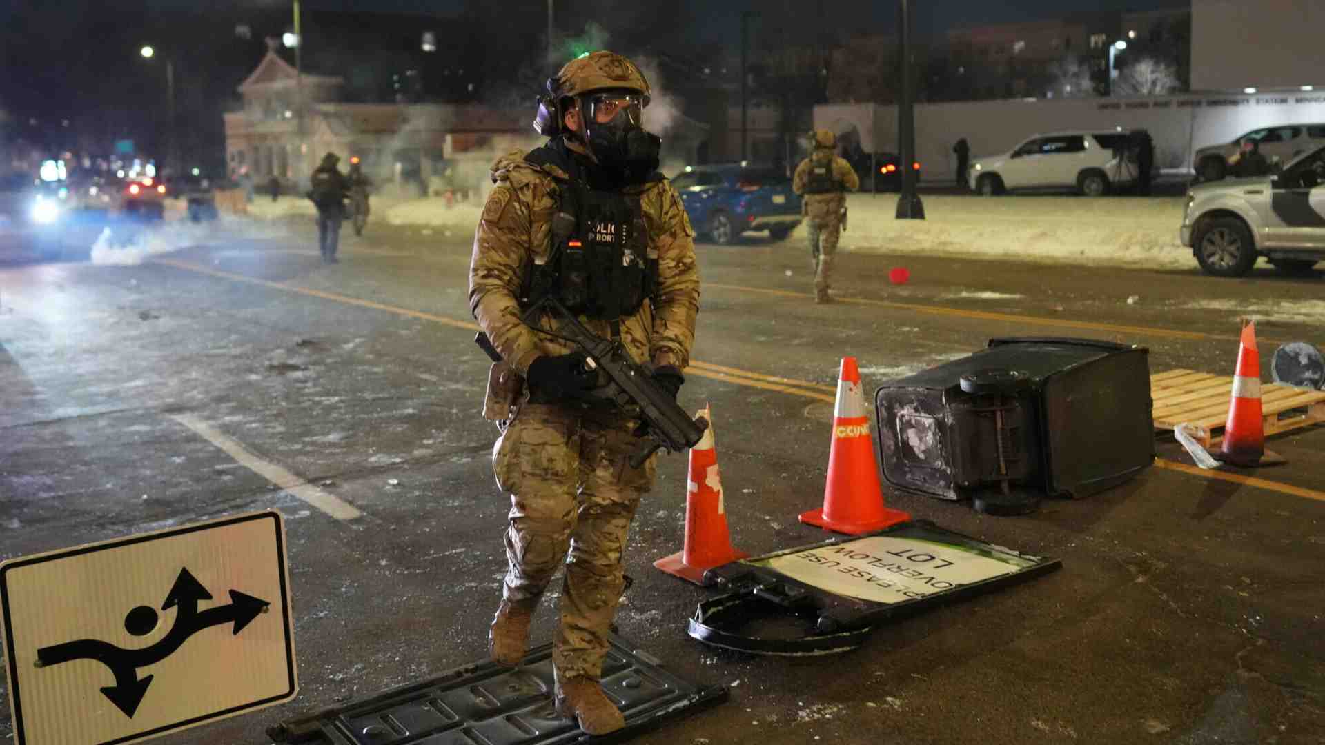 I ceo del Minnesota chiedono di abbassare la tensione. La cautela con Trump e i negozi chiusi