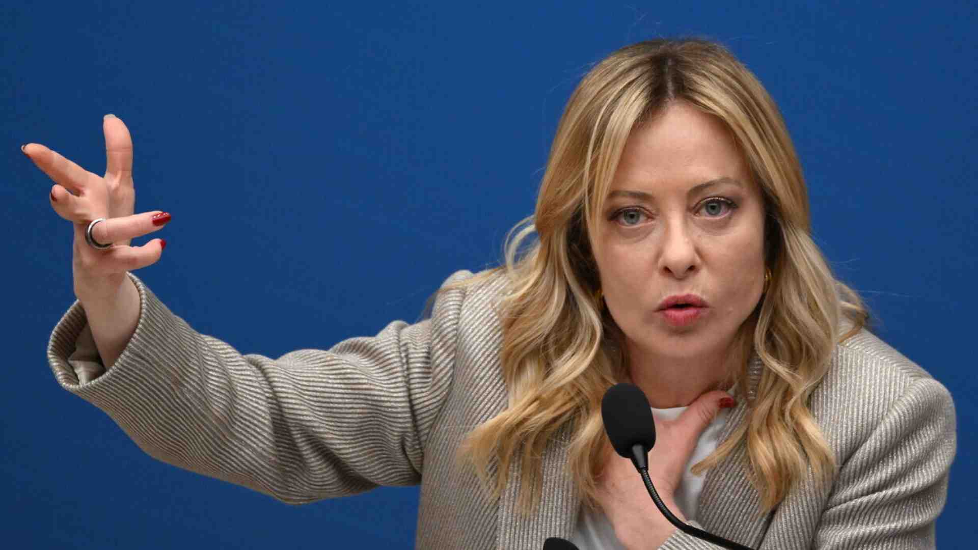 Un piano casa, anzi due. Meloni con i privati e Salvini più sociale