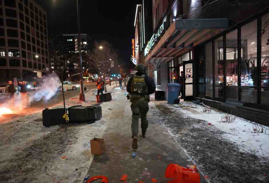 L’ombra di una sicurezza in salsa trumpiana si abbatte sull’Italia. Occhio ai decreti “Minneapolis”