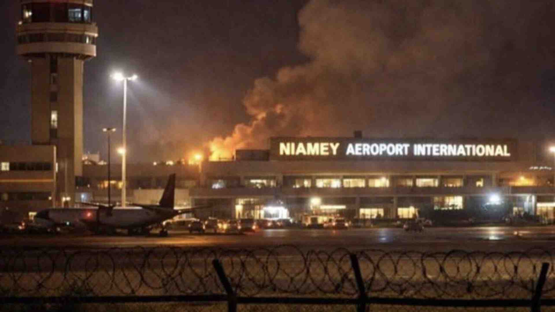 L'aeroporto di Niamey che ospita militari italiani è stato attaccato