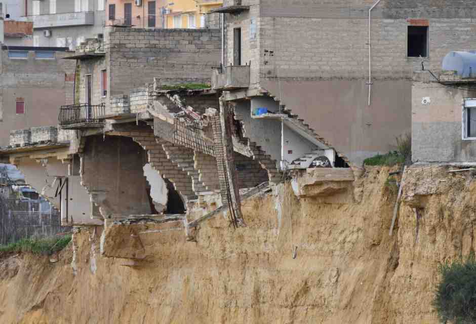 Niscemi, la frana delle chiacchiere