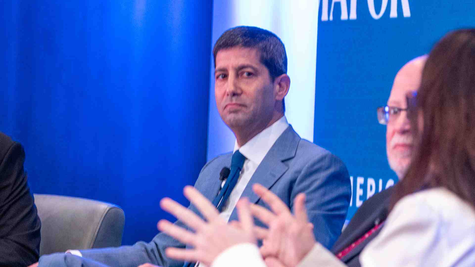 Addio a Powell. Trump nomina Kevin Warsh alla guida della Fed