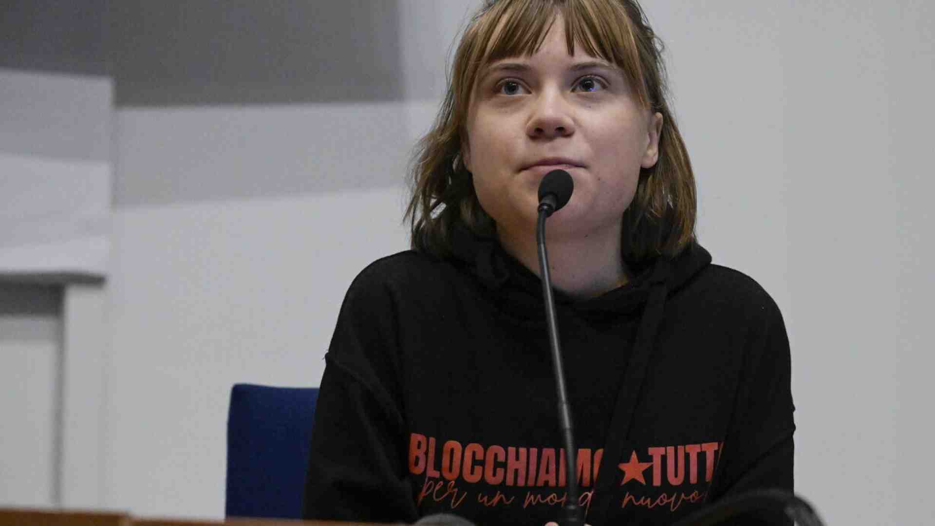 Da Greta a Guterres alle piazze, nessuno fiata sull’odore del sangue che arriva dall’Iran