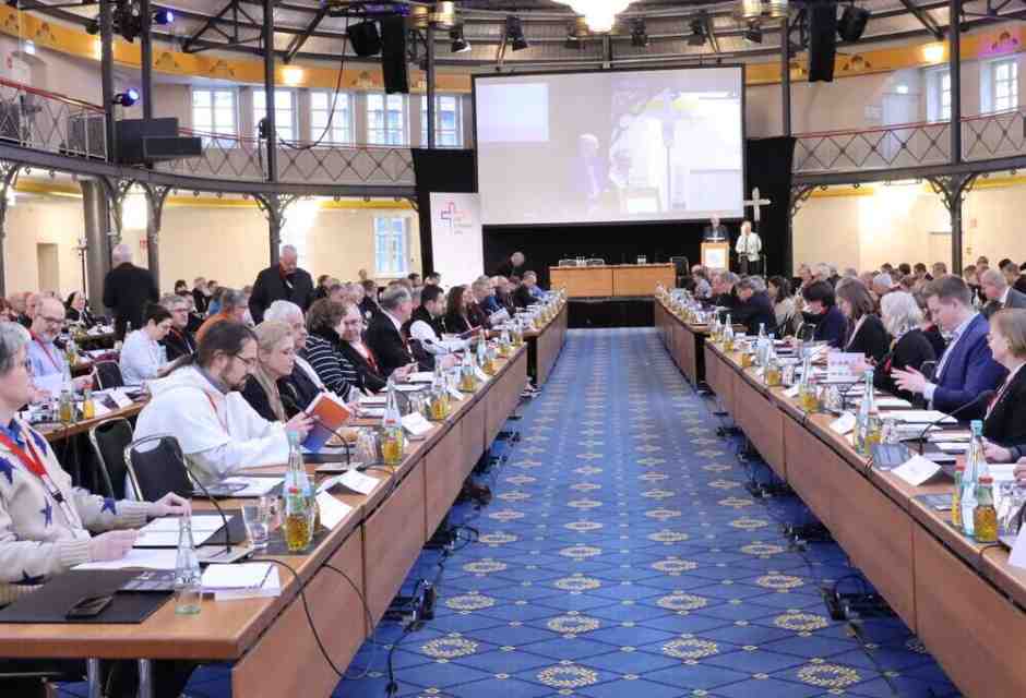 Sinodo tedesco, atto finale. In gioco c'è l’unità con il Papa e la fedeltà a Roma