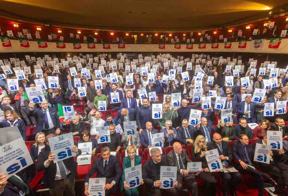 Referendum, Fratelli d'Italia pronta a schierare Meloni a Milano il 13 marzo