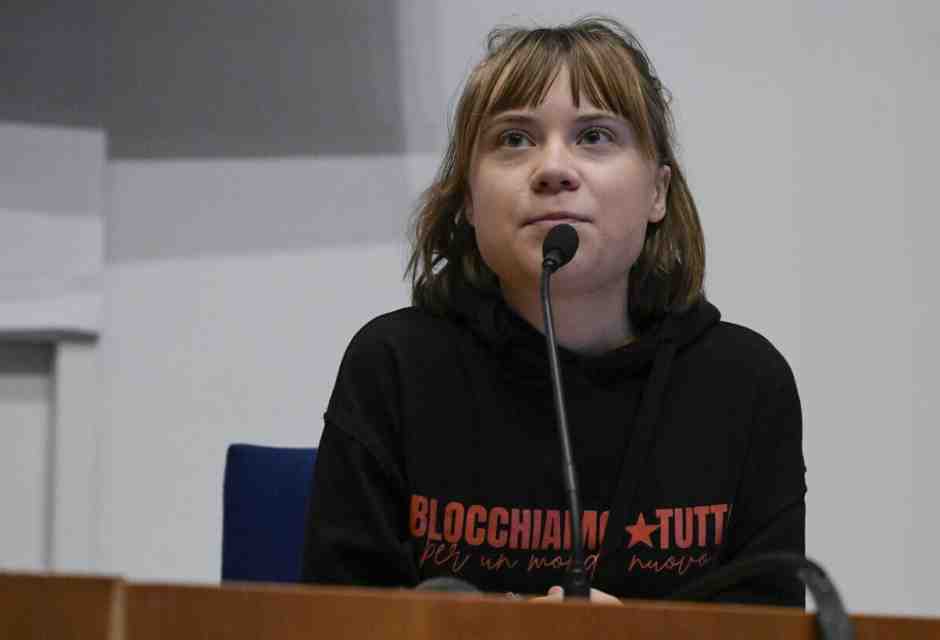 Da Greta a Guterres alle piazze, nessuno fiata sull’odore del sangue che arriva dall’Iran