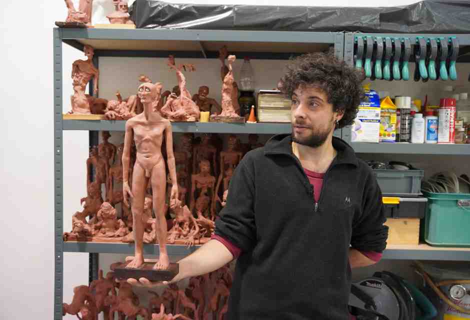 “Playing God” e la rivoluzione artigianale della stop-motion, da Bologna agli Oscar
