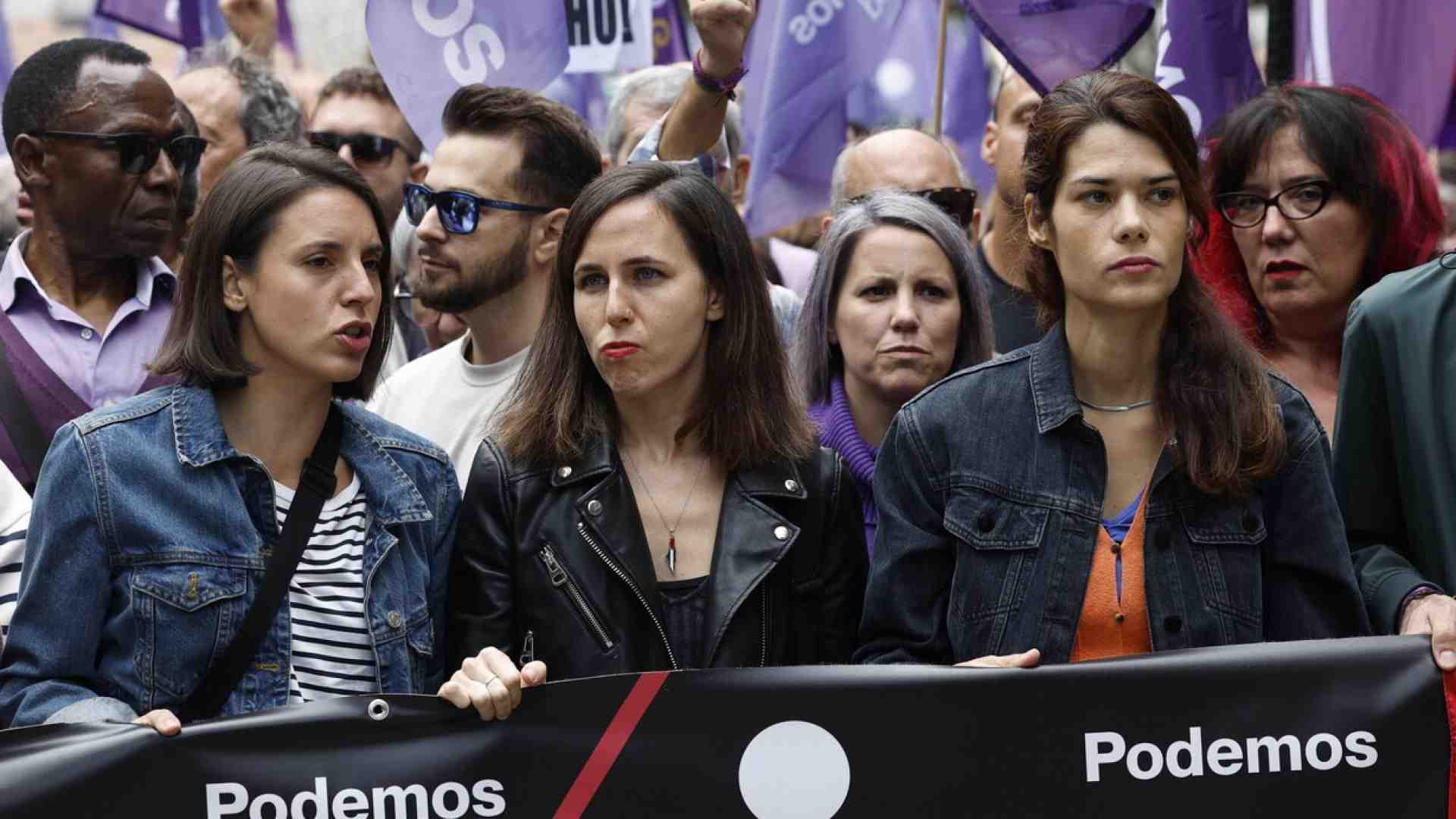 In crisi di voti, Podemos punta sulla “sostituzione etnica” antifascista
