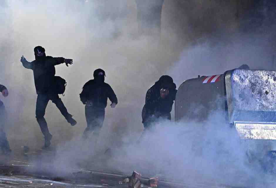 La risposta di Askatasuna dopo le violenze di Torino: "Un successo al di là di tutte le aspettative"