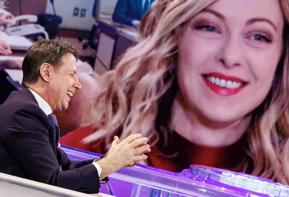 Meloni spacca il Campo largo sulla sicurezza: propone il patto. Conte apre, Schlein no