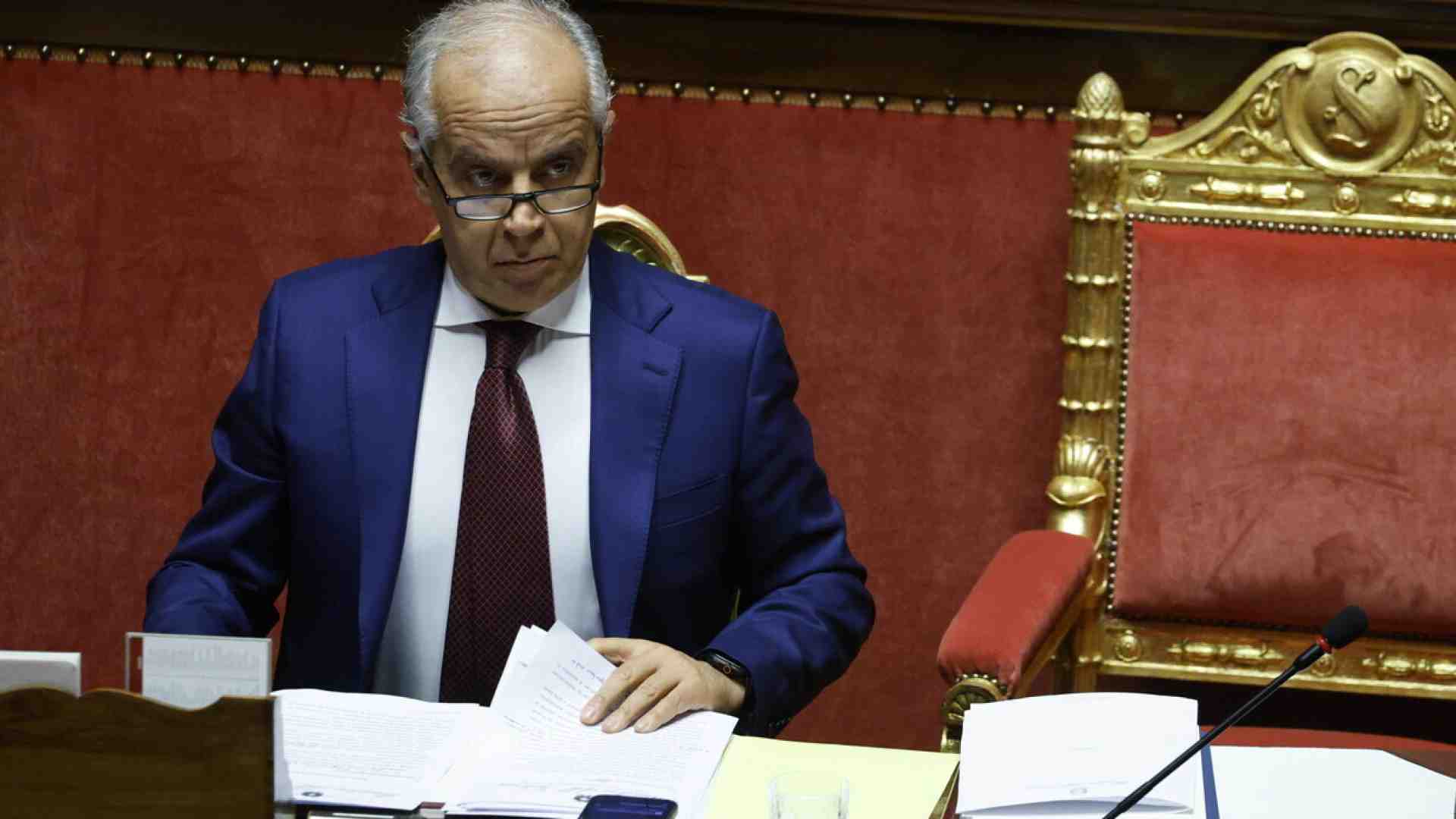 Piantedosi al Senato rilancia il fermo preventivo: "Grave accusare il governo per le violenze"