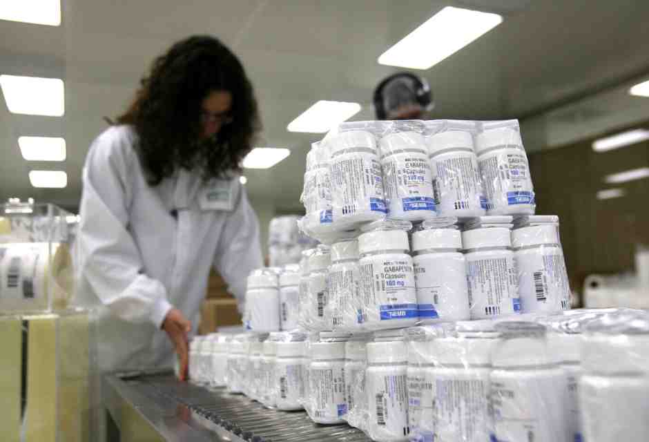 L'ideologia in farmacia. Monza vuole boicottare i farmaci israeliani. Polemiche e paradossi etici