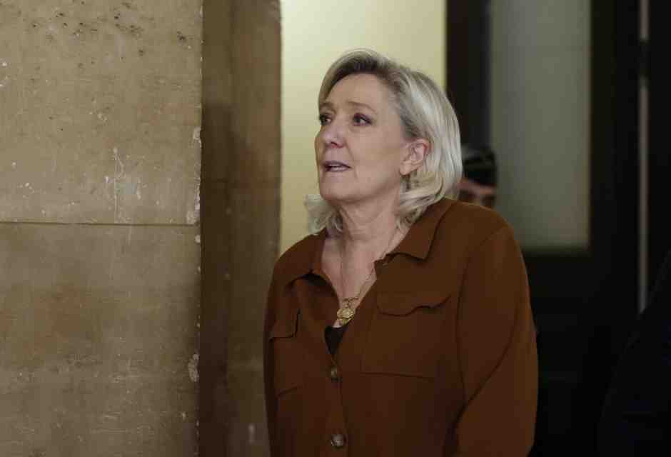 Colpo di scena al processo Le Pen: spunta il dettaglio che potrebbe cambiare le prossime presidenziali francesi