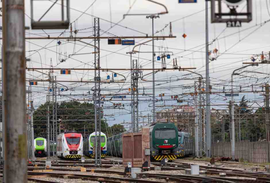 Ballando su Trenord. Tra potenziamento olimpico e carenze strutturali i pendolari sbuffano
