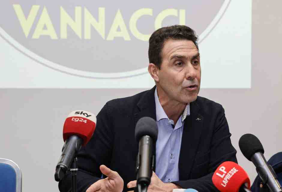 L'apertura di FdI e FI a Vannacci: "Dialogo? Valuteremo"