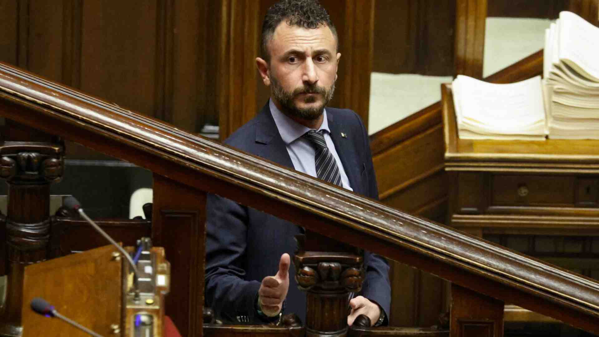 Il vannacciano Pozzolo favorevole allo Ius soli? "Chi nasce qui è italiano", dice in tv