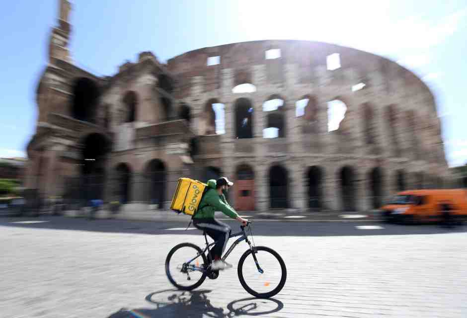 Glovo sotto controllo giudiziario. La procura di Milano esonda sui rider