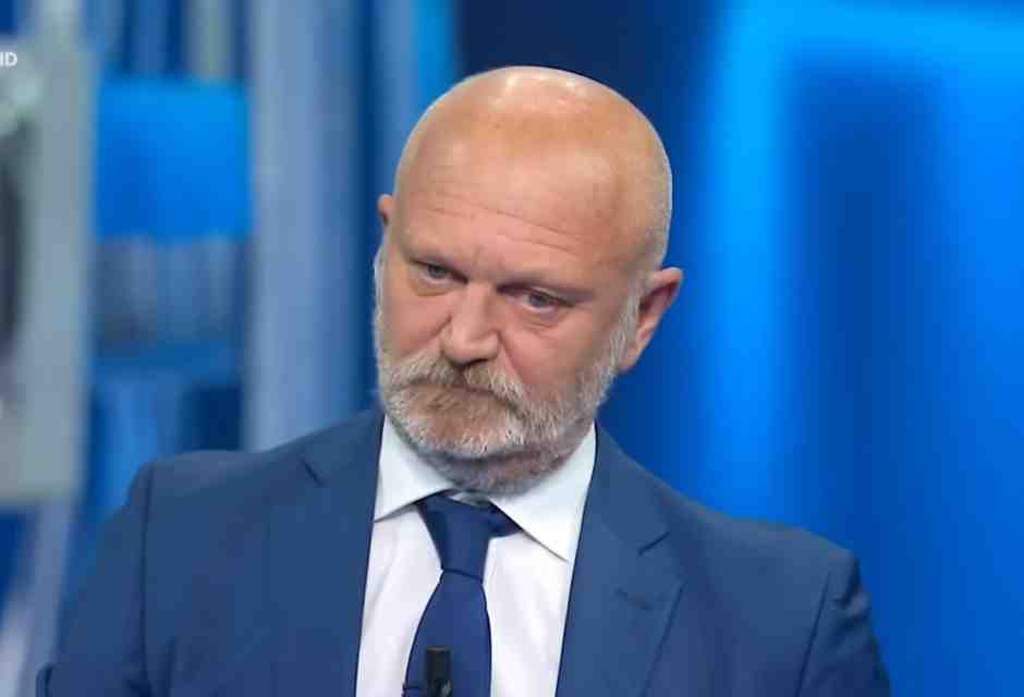 Il comico “fascista” rinuncia a Sanremo. I No Pucci vincono una battaglia persa