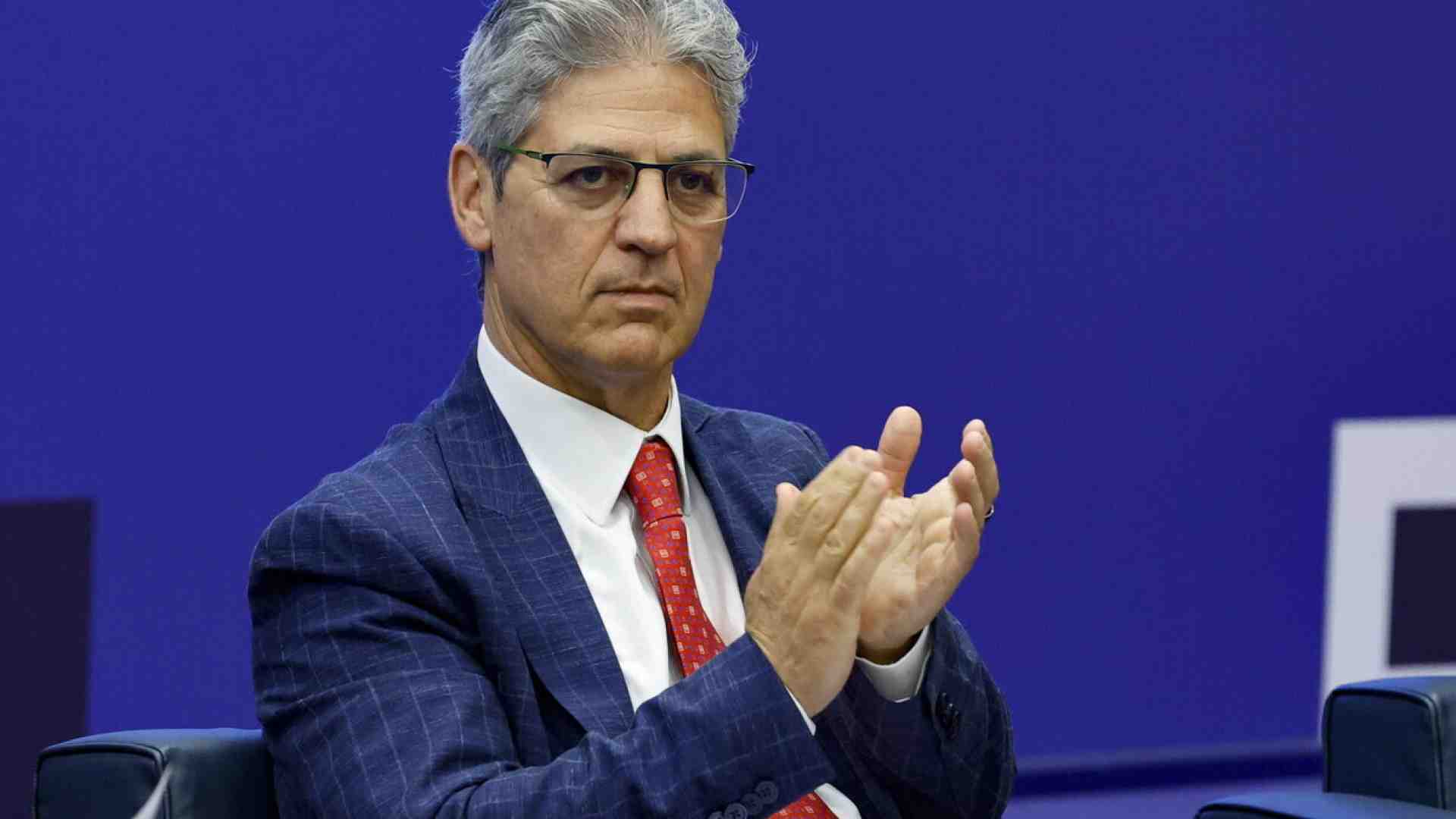 Altro che Petrecca. Le vere gaffe siamo noi, paganti canone