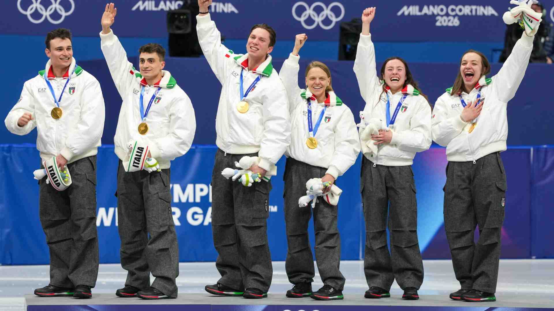L'Italia è d'oro anche sulla staffetta mista. Una squadra giovane che sa già vincere