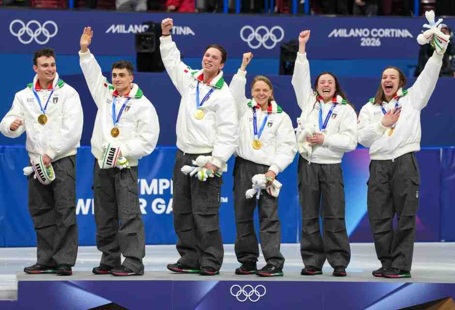L'Italia è d'oro anche sulla staffetta mista. Una squadra giovane che sa già vincere