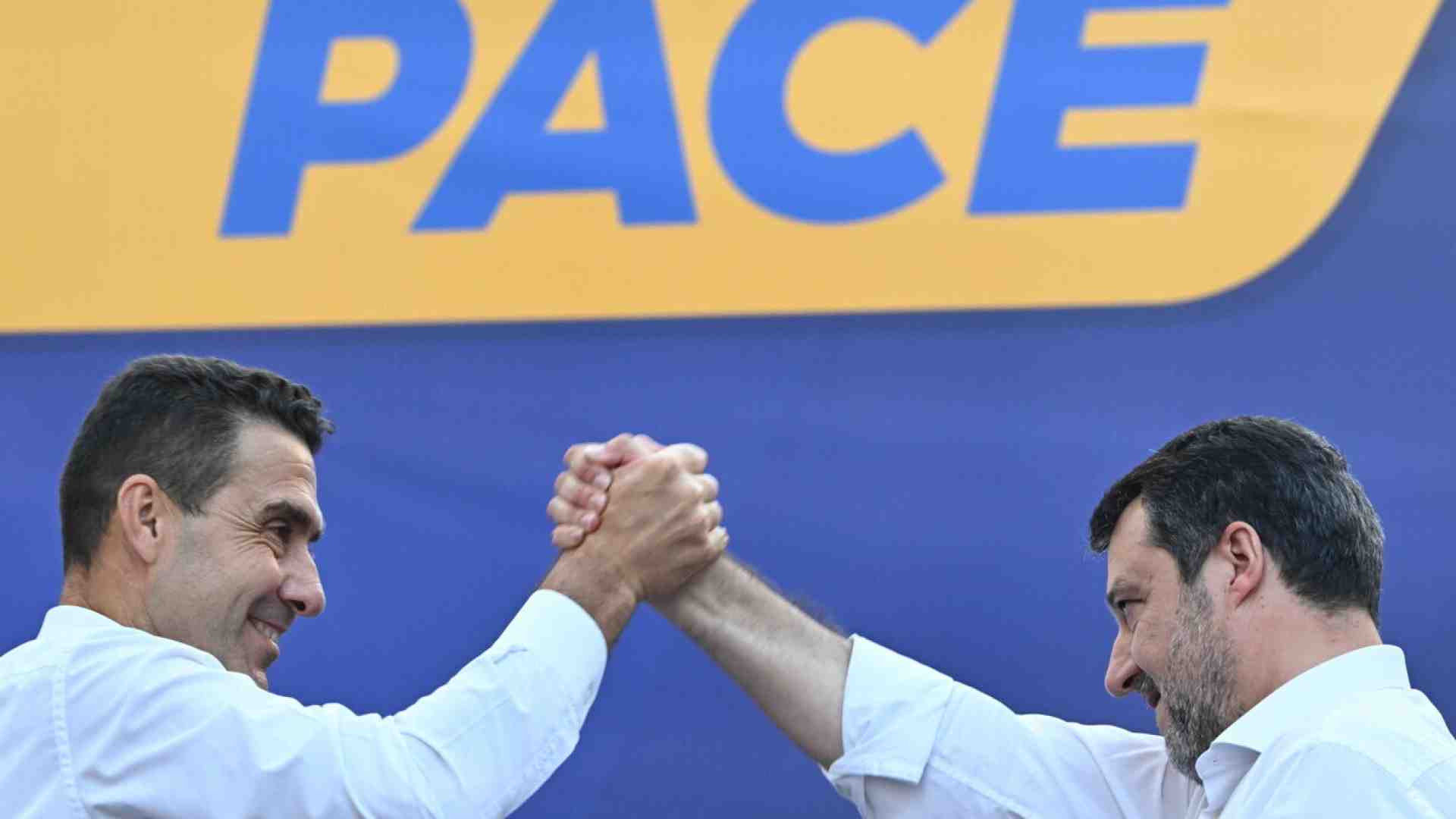 Le due facce della Lega sul sostegno all'Ucraina: in Italia a favore, in Europa contraria (con Vannacci)