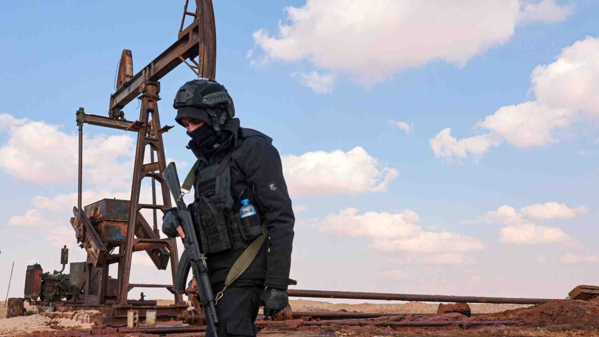 Damasco riconquista il campo petrolifero di al Omar. Gli investimenti per ripristinarlo