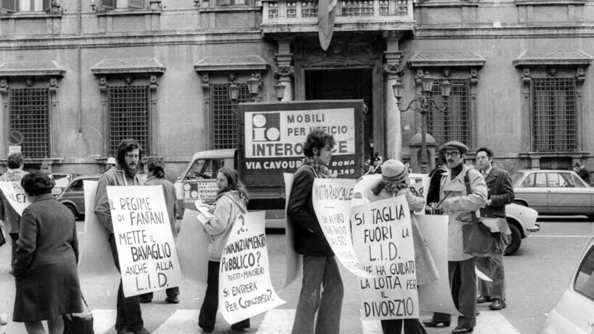 Quasi nessuno si sposa per colpa degli anni Settanta