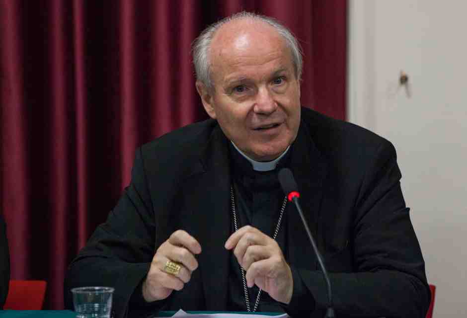 Il cardinale Schönborn: “Quella di Putin contro l’Ucraina è una guerra di annientamento”