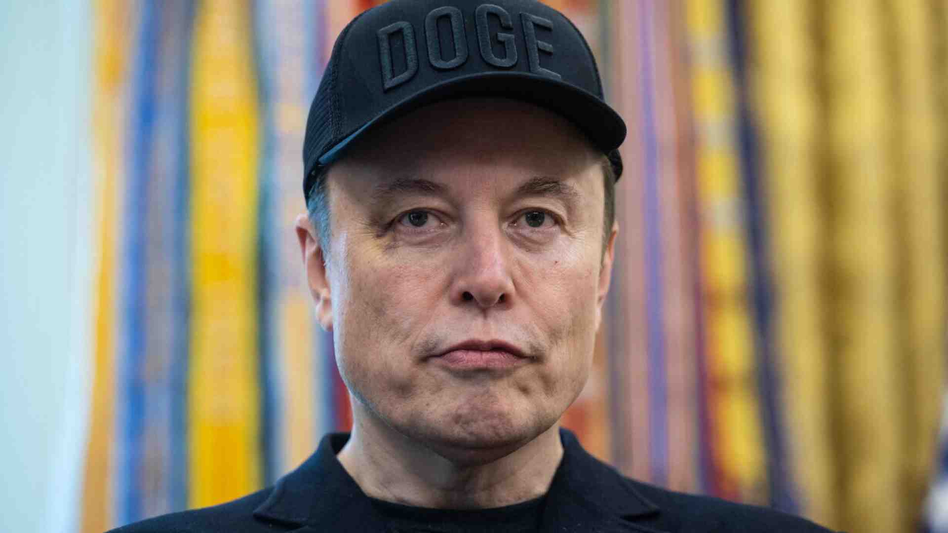 Musk è tornato a finanziare i repubblicani (e maltratta Bannon)