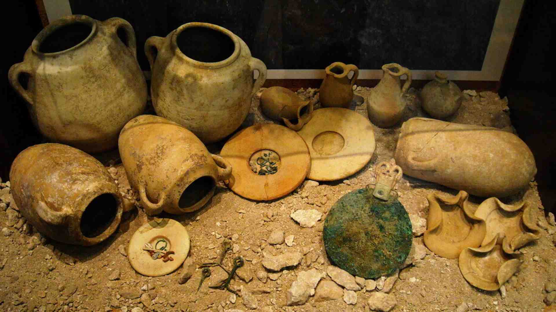 I trafugatori di salme di oggi non pensano più al corredo funebre